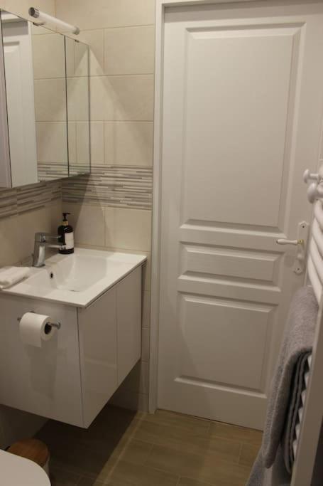 Appartement Idealement Situe Proche Disneyland Et Paris Lagny Exterior foto